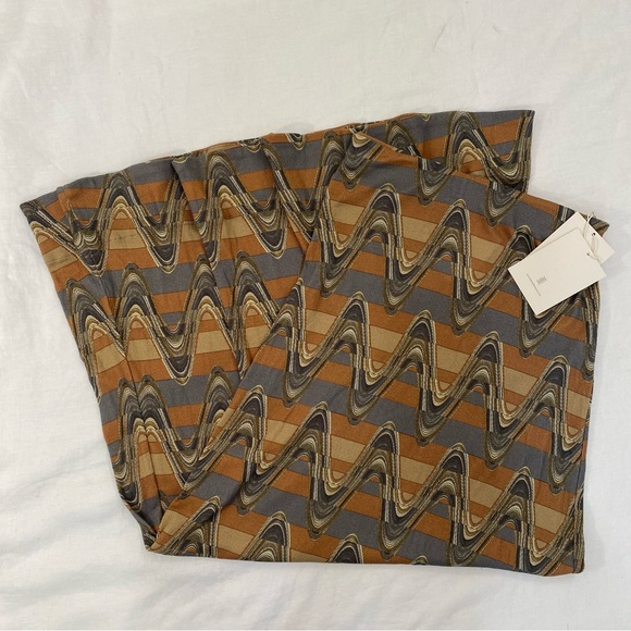 Faithful The Brand Elina Maxi Skirt in Ripple Green - Picture 6 of 12